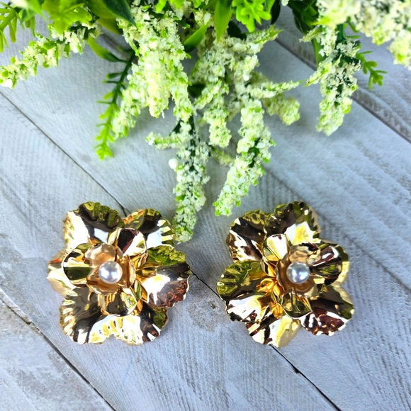 Elegant Earrings, Statement Earrings, Jewelry, Fashion Earrings - Picture 1 of 3